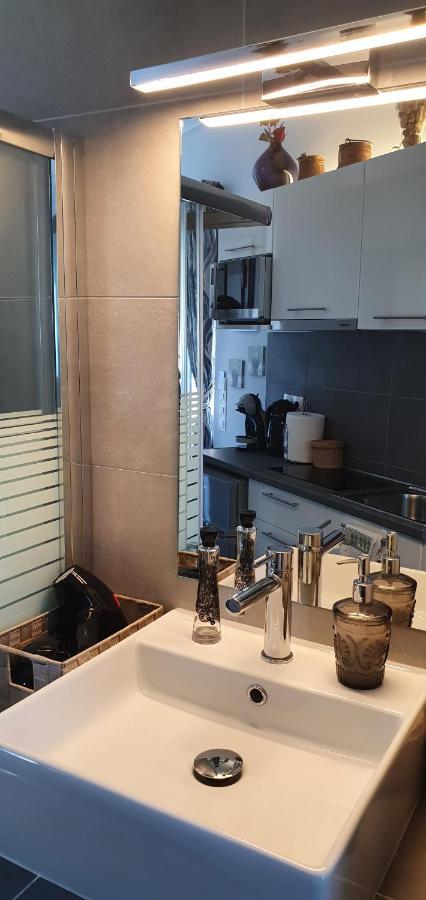 Nikis Penthouse Apartment Athens Exterior photo